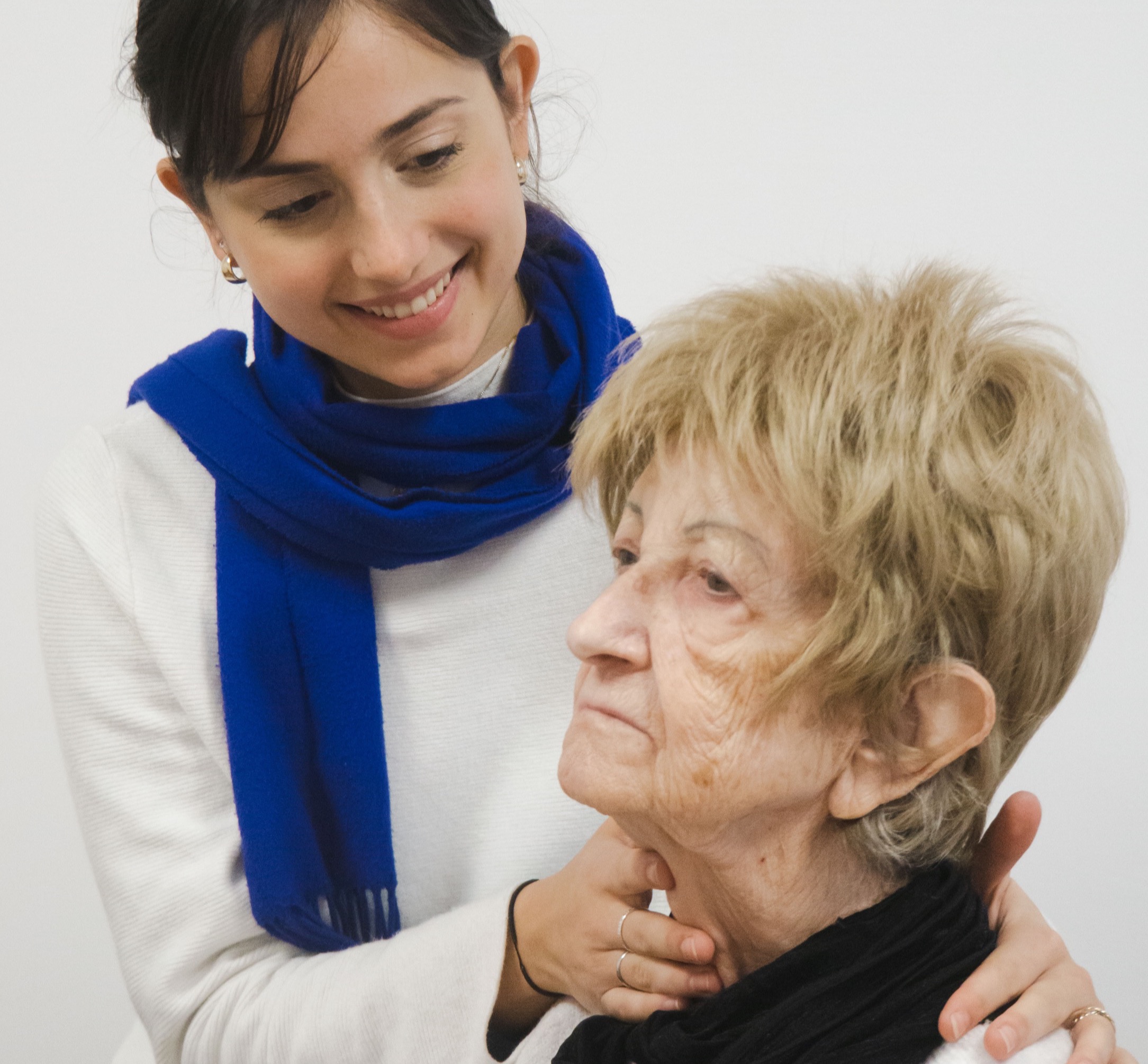 Sarah Schrott mit Patientin