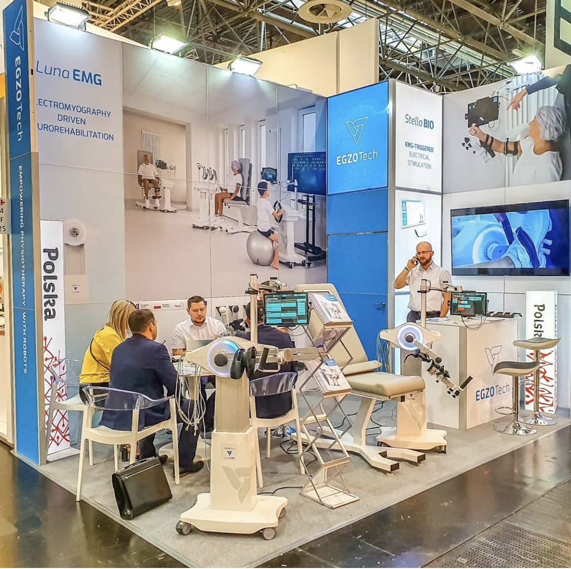 MEDICA 2019 - Menschen und Geräte