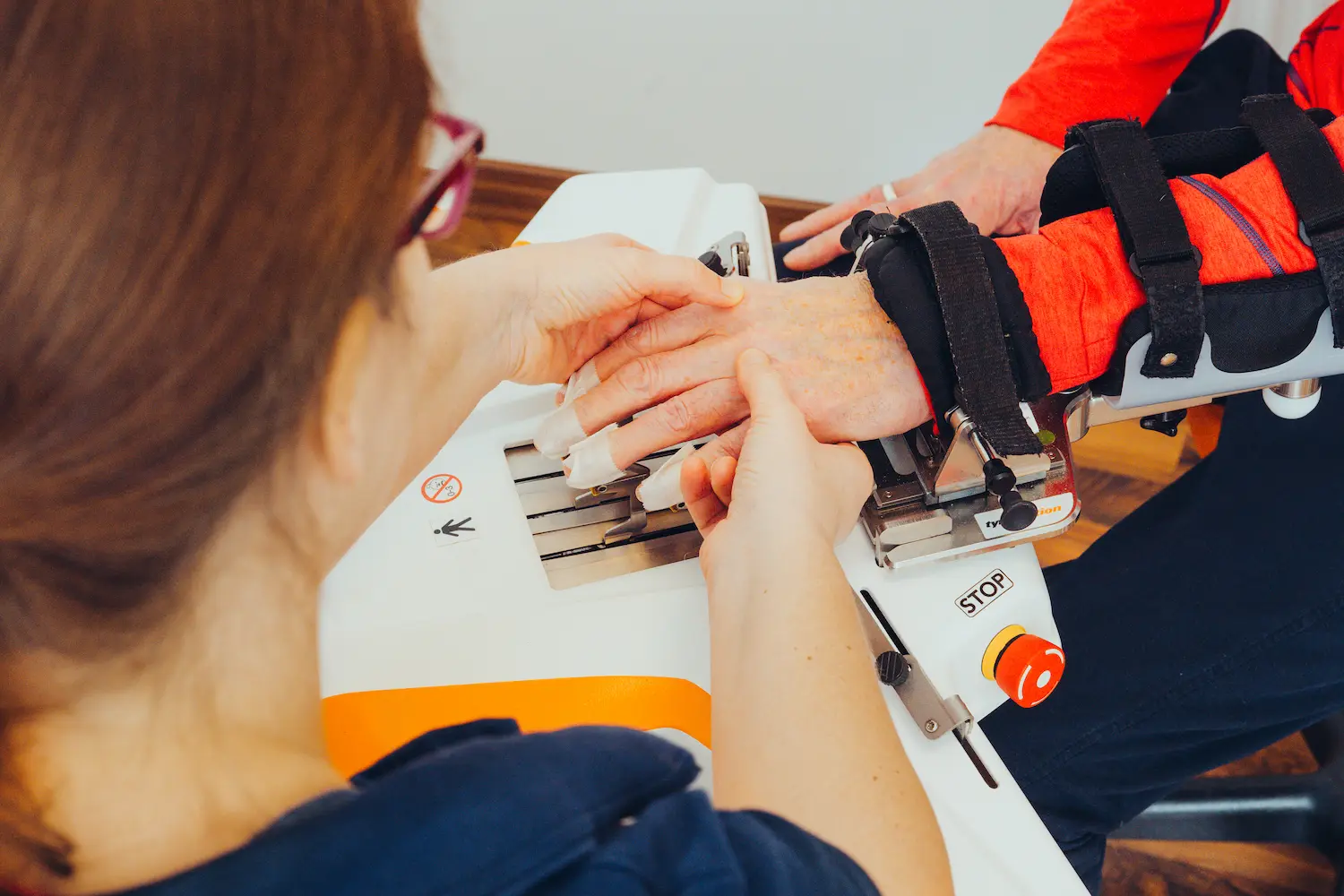 Amadeo – Finger- und Handroboter